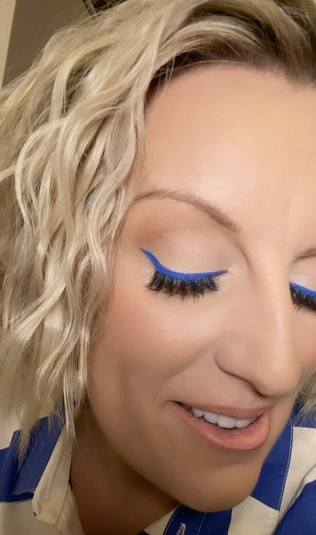 Steph McGovern model free archive