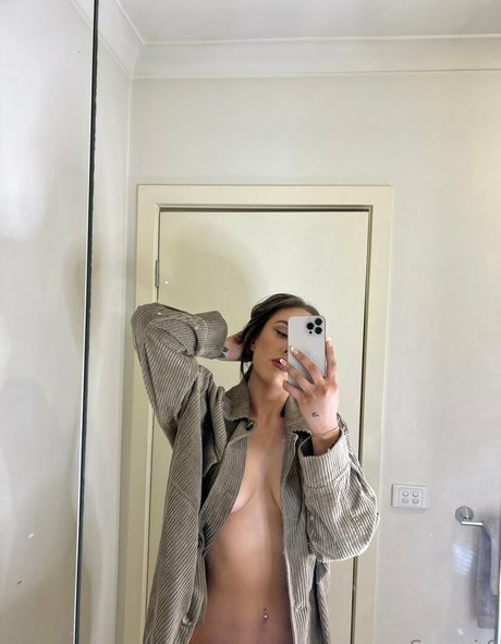 imanyyyy erotic actress img