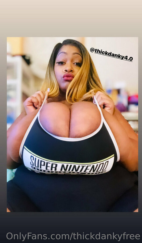 thickdankyfree high quality actress picture