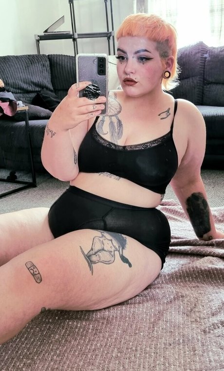 little m0th model high quality image