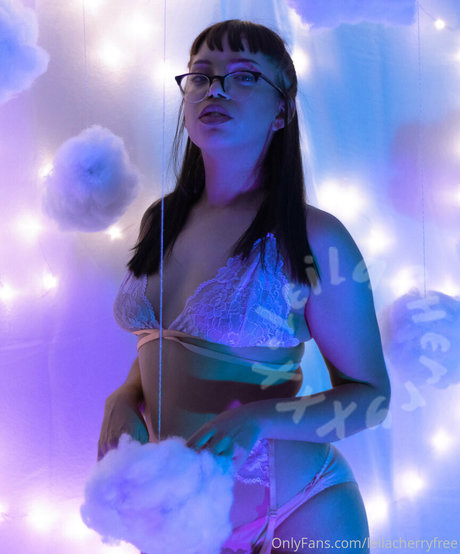 leilacherryfree pornstar top img