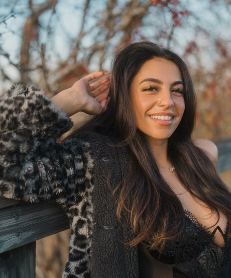 Lina alqaq model perfect archive