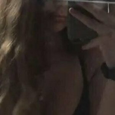 Arianna Flowers model art pictures