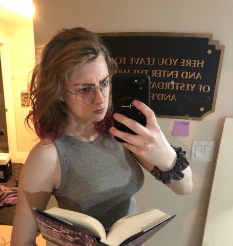 SuopOnTwitch perfect model image