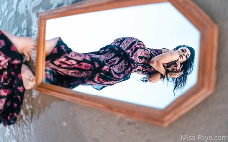 missfayevip high quality model pic