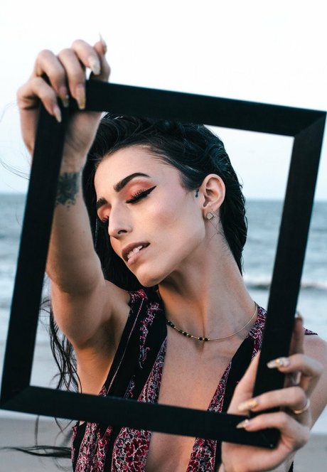 missfayevip star nudes pic