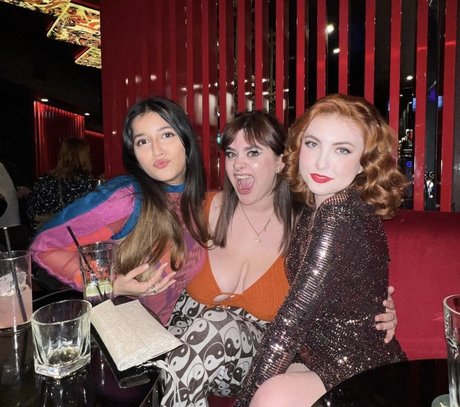 Charlotte A top actress picture