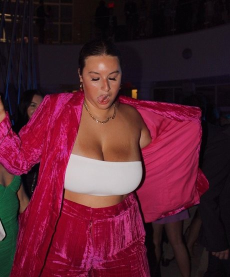 Erin Moore pornstar free pics