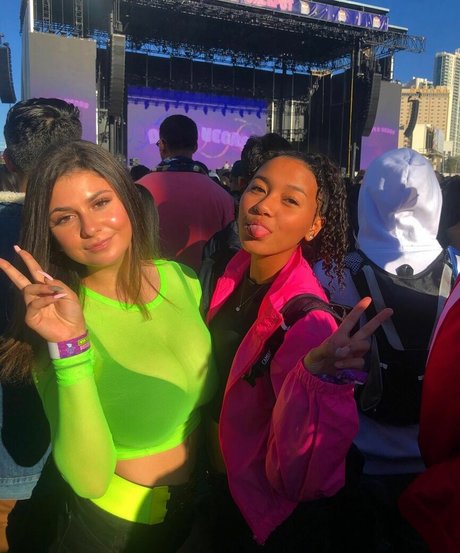 Samantha S model free galleries