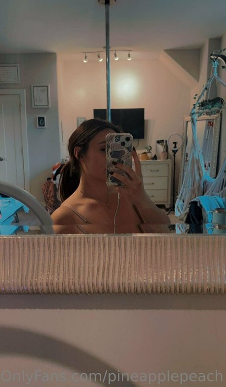 pineapplepeach pornstar hd photos