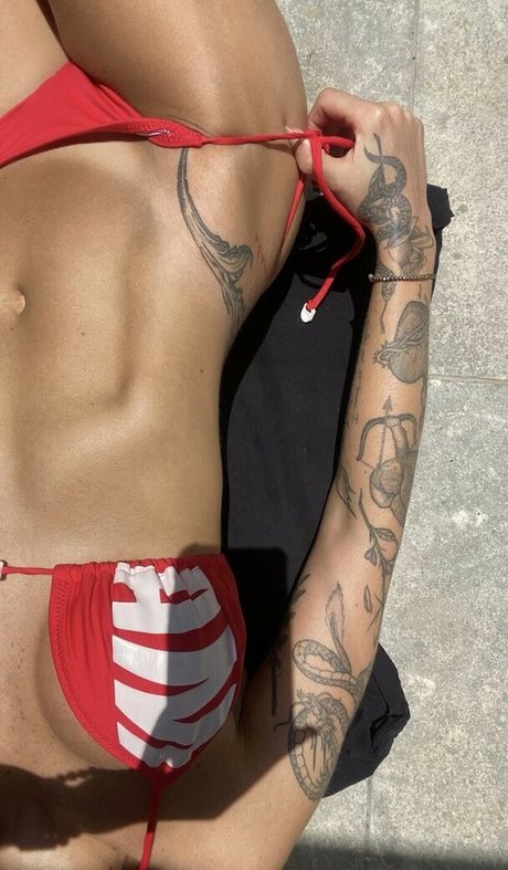 Manu Guglielmi star nice picture