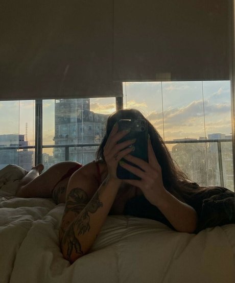 Manu Guglielmi pretty actress pictures