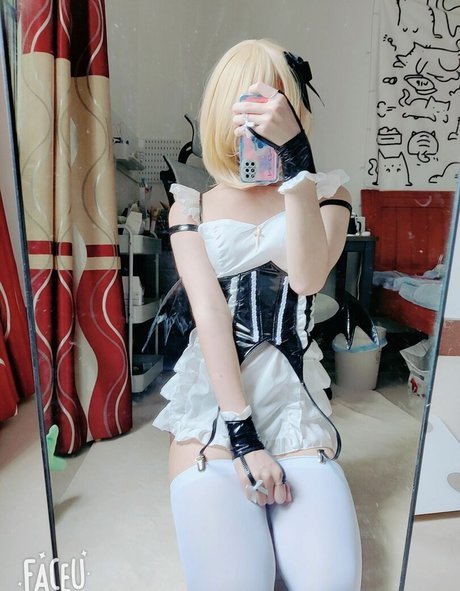 Jessica Milkybar perfect star pic