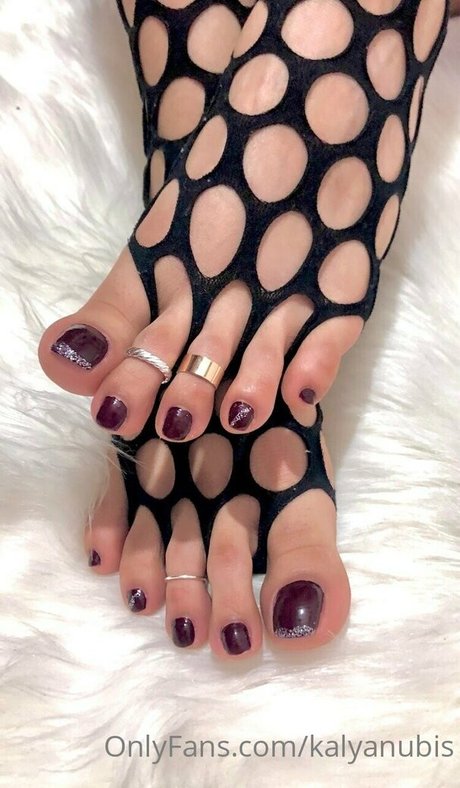 kalyanubis perfect model image