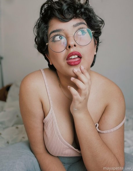 mayapetite sexy pornstar img