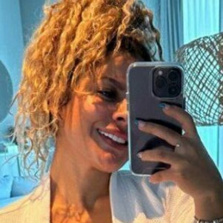 Karmenmestre star exclusive img