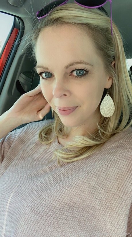 realskygray adult model pic