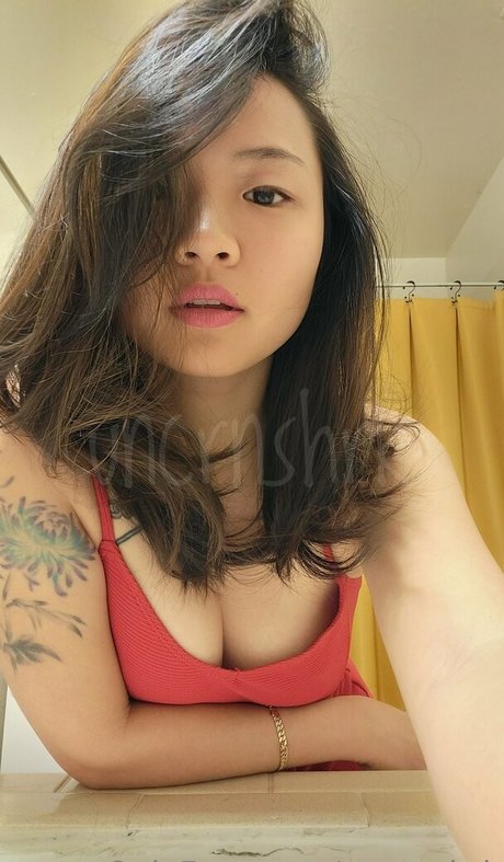 Uncrnshrk nudes star archive