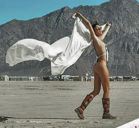 Ilgin Utin nude star gallery