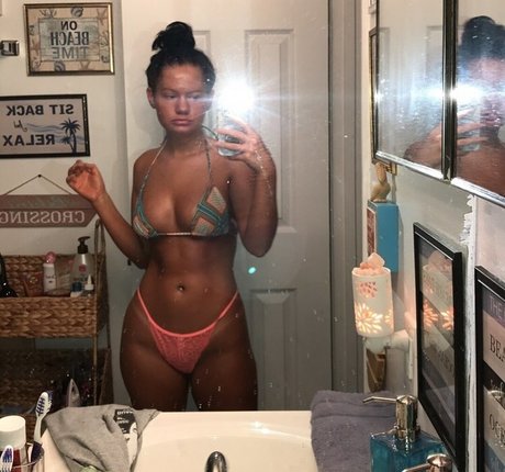 Kymber Sauerwine art model pics