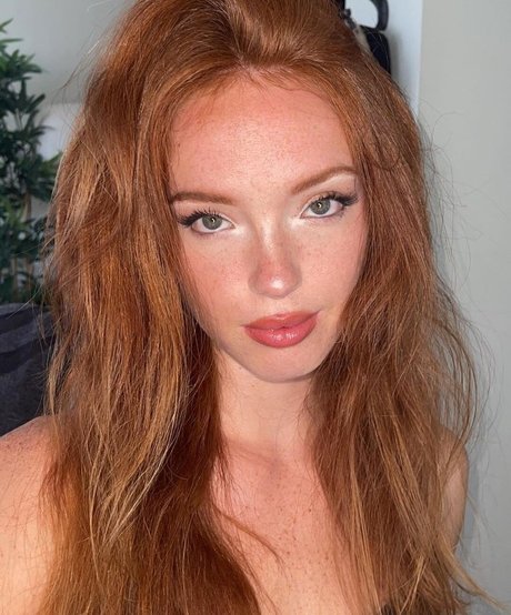 Riley Rasmussen model perfect pic