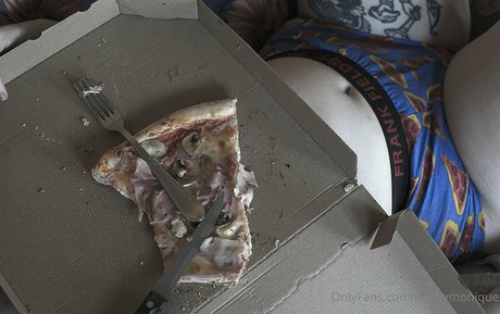 goldiemonique top star pics