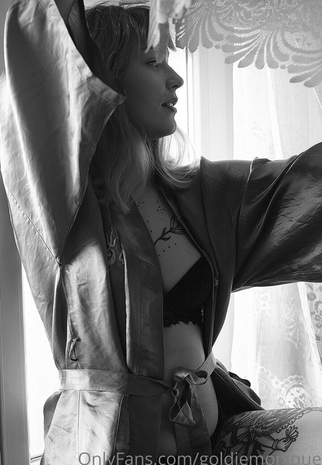 goldiemonique high quality actress pictures