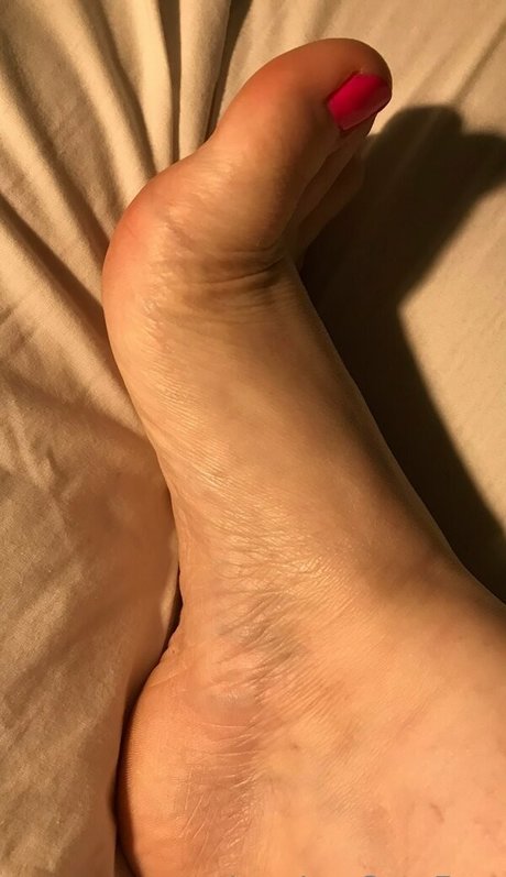 janeleecutefeet pornstar adult img