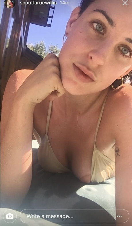 Scout Willis pornstar pretty archive