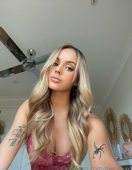 ava x chloe nice star image