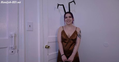 LilRedVelvettt hot actress picture