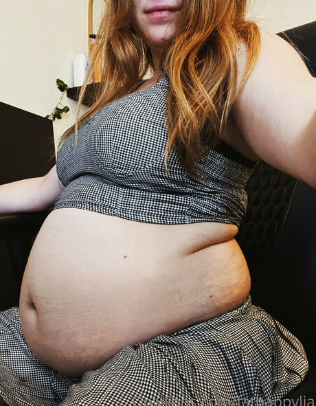 fathappylia exclusive actress picture