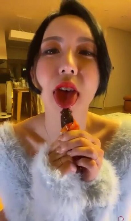 kimjeewoo529 porn actress photo