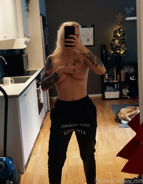 izzy 2505 pornstar pretty pics