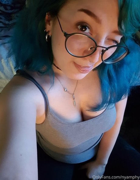 nyamphy model beautiful photos