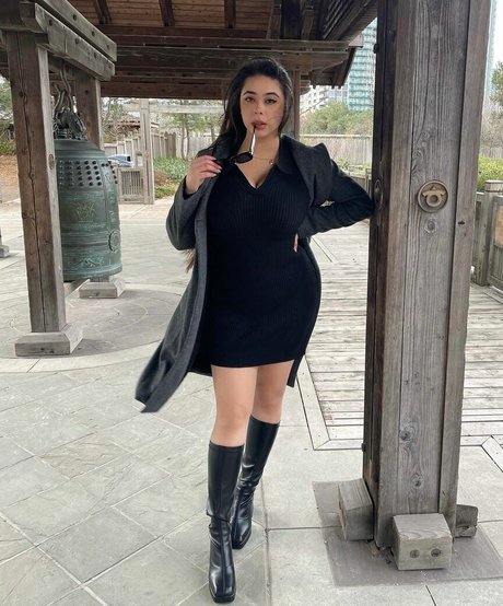 Reema Rochelle model hot img