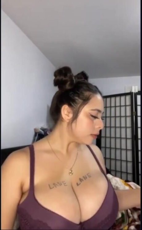 Reema Rochelle model hot images