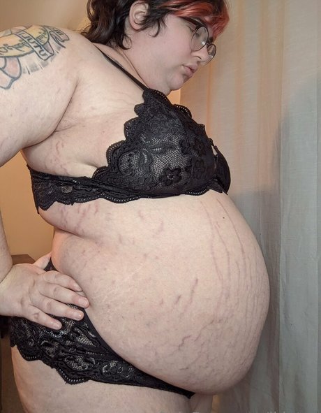 iklutzy nude star images