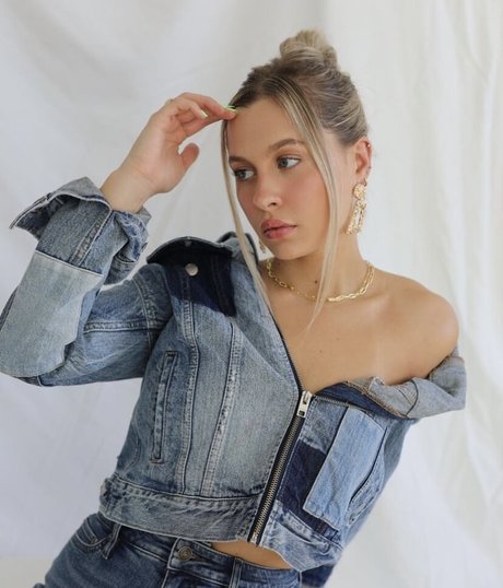 Natasha Bure free model pictures