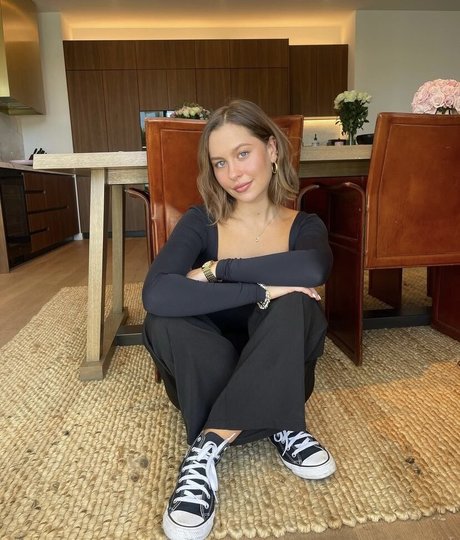 Natasha Bure perfect model pics