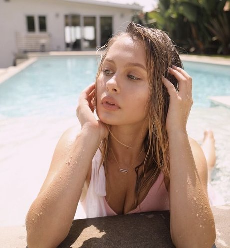 Natasha Bure best star pictures