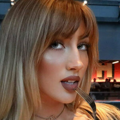 bigmouthbella erotic pornstar photos