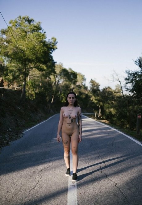 chicle sg xxx model image