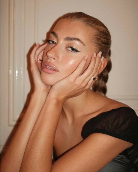 Freya Tidy hd star gallery