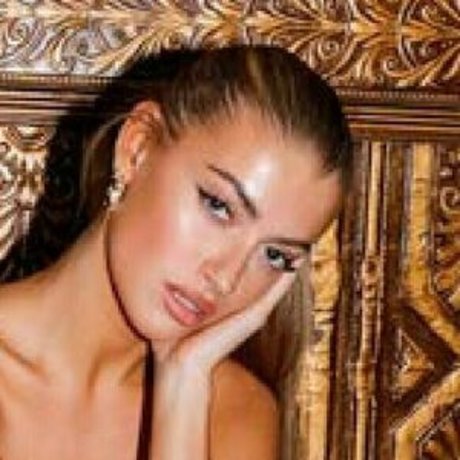 Freya Tidy sexy star photo