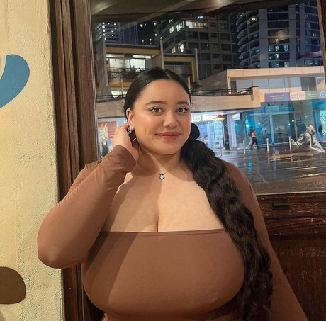 Carragh high quality model gallery