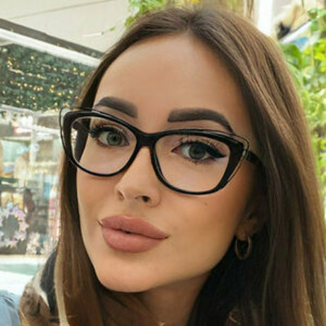 jardena model beautiful photo