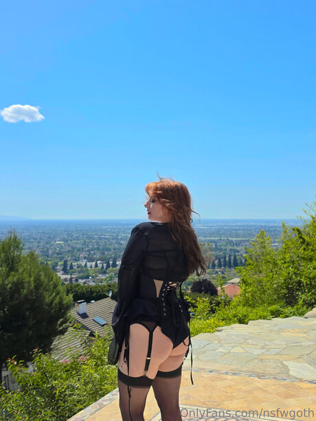 nsfwgoth hot model photo