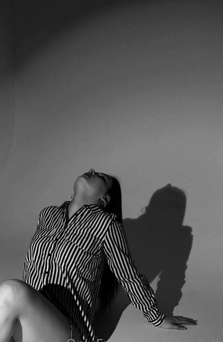 nika delf model porn pictures