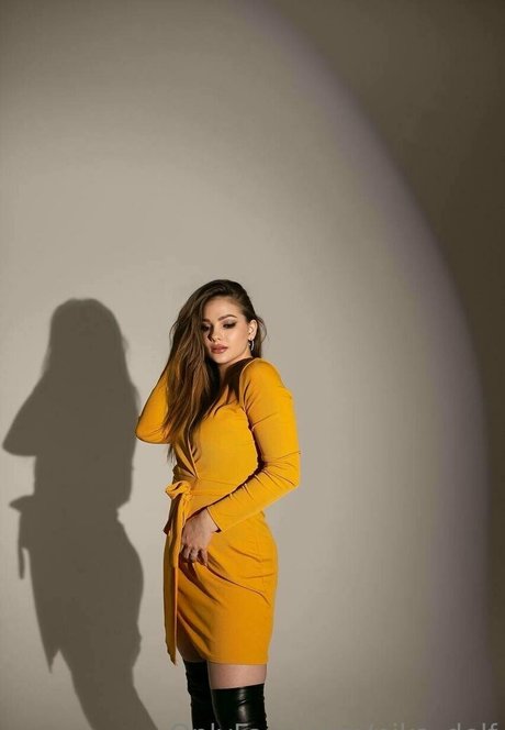 nika delf pornographic model gallery